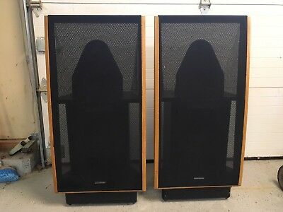 Dahlquist-DQ-20-speakers-Black-with-oak-trim-Pair Woofer.jpg