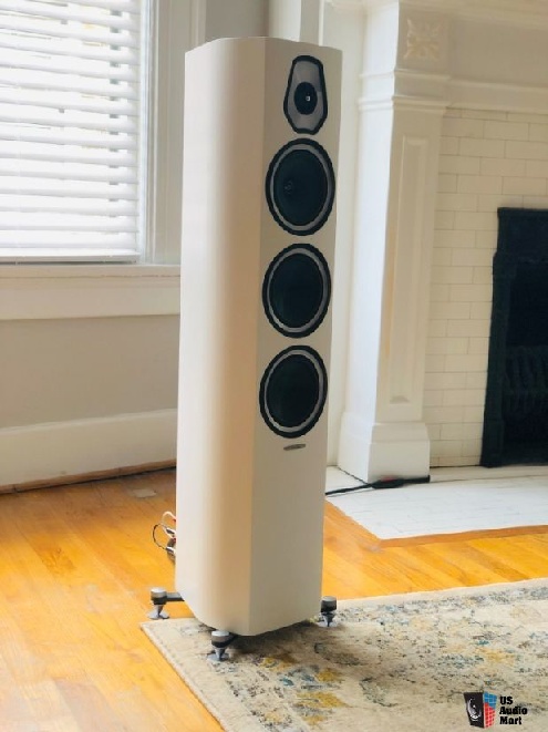 2358518-sonus-faber-sonetto-iii-floorstanding-speakers.jpg