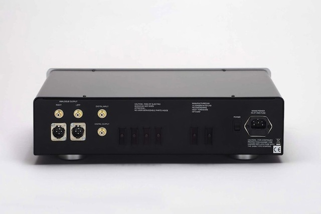 SUGDEN-MASTERCLASS-PDT-4F-REAR-WS.jpg