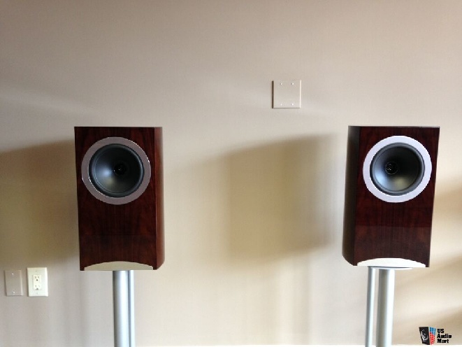 1034927-e1f53313-tannoy-definition-dc8-speakers.jpg