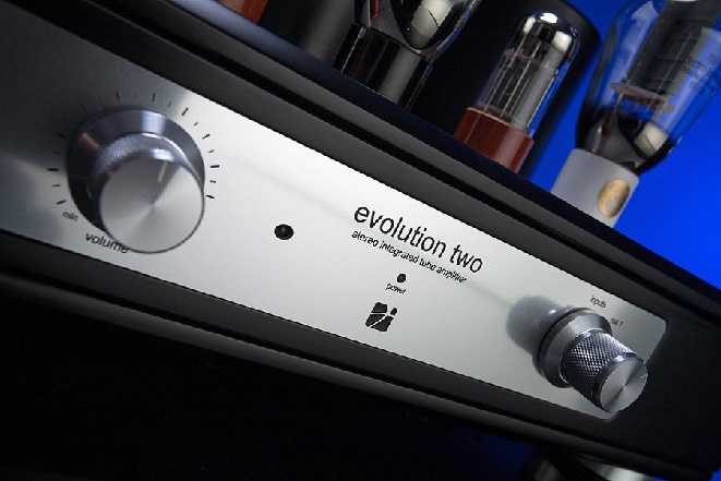 New_trafomatic_amplifiers_hifi_news_march_2017.jpeg