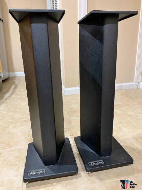 Atacama SE24 Speaker Stands.jpg