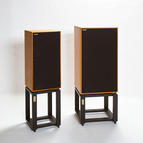 SD1_07891-stand-01.jpg