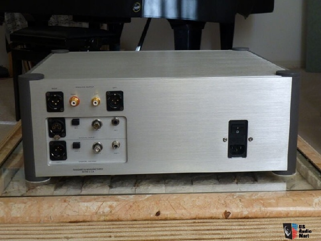 wadia-581ise-sacdcd-player.jpg