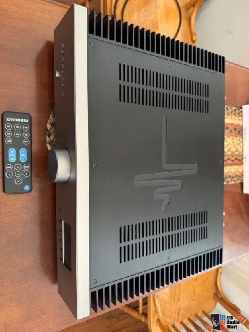 5401147-f09403c2-perreaux-eloquence-150i-integrated-amp-with-phono-mm-mc.jpg
