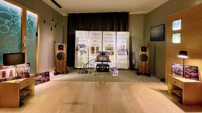 HMBURG SHOW 2.jpg