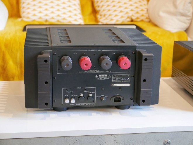 accuphase-a652-1024x769.jpg