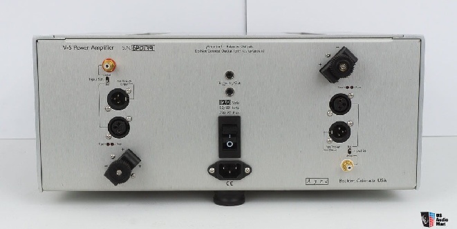 2325223-222aede6-ayre-acoustics-v5-power-amplifier.jpg