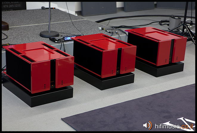 Munich High End 2011 Vitus Audio Focal